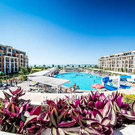 Sea View On The Sunny Apartment